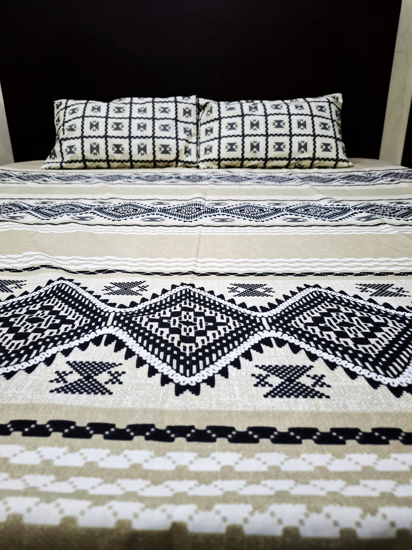 Khaki Colored Bedsheet