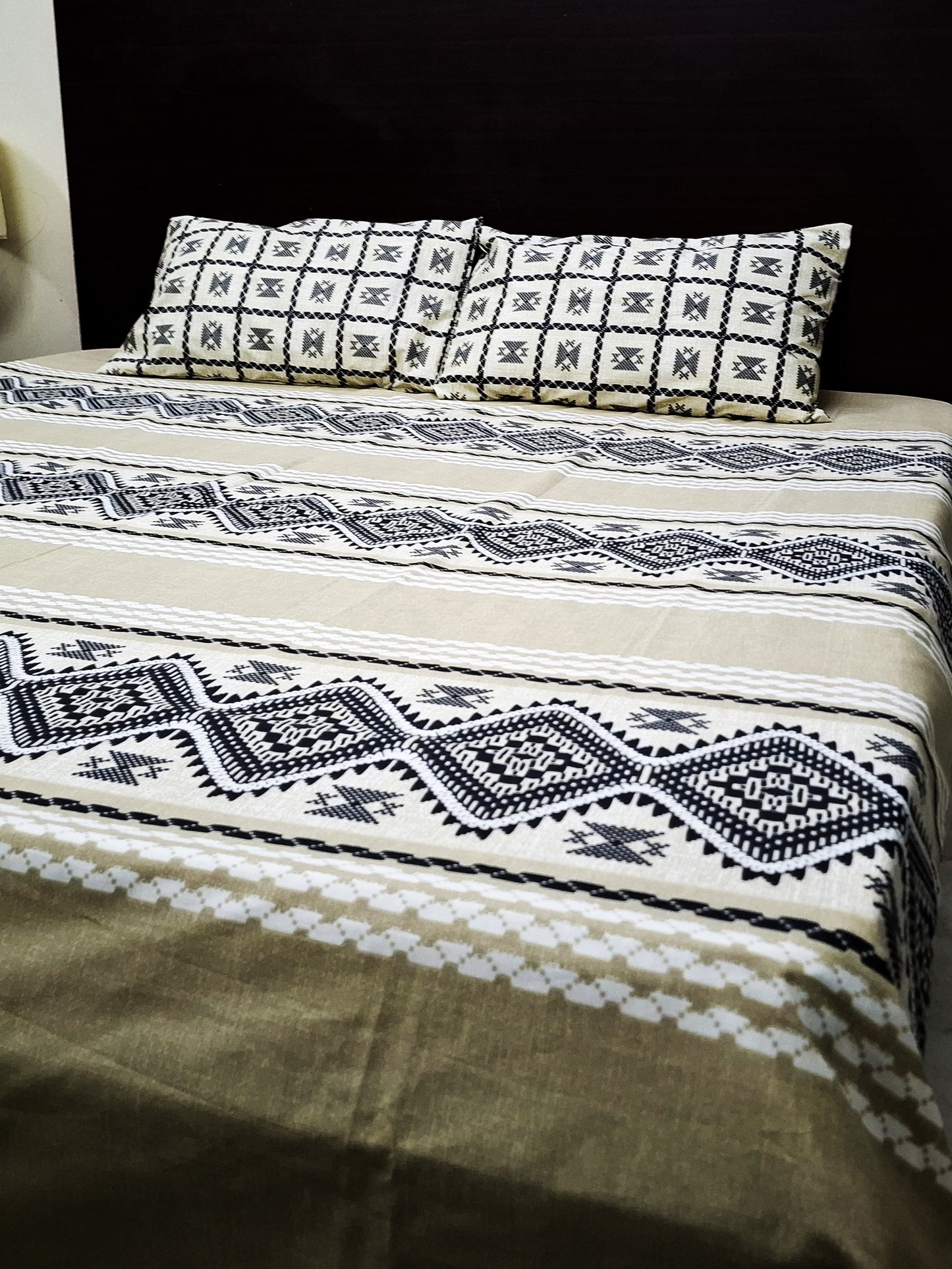 Khaki Colored Bedsheet