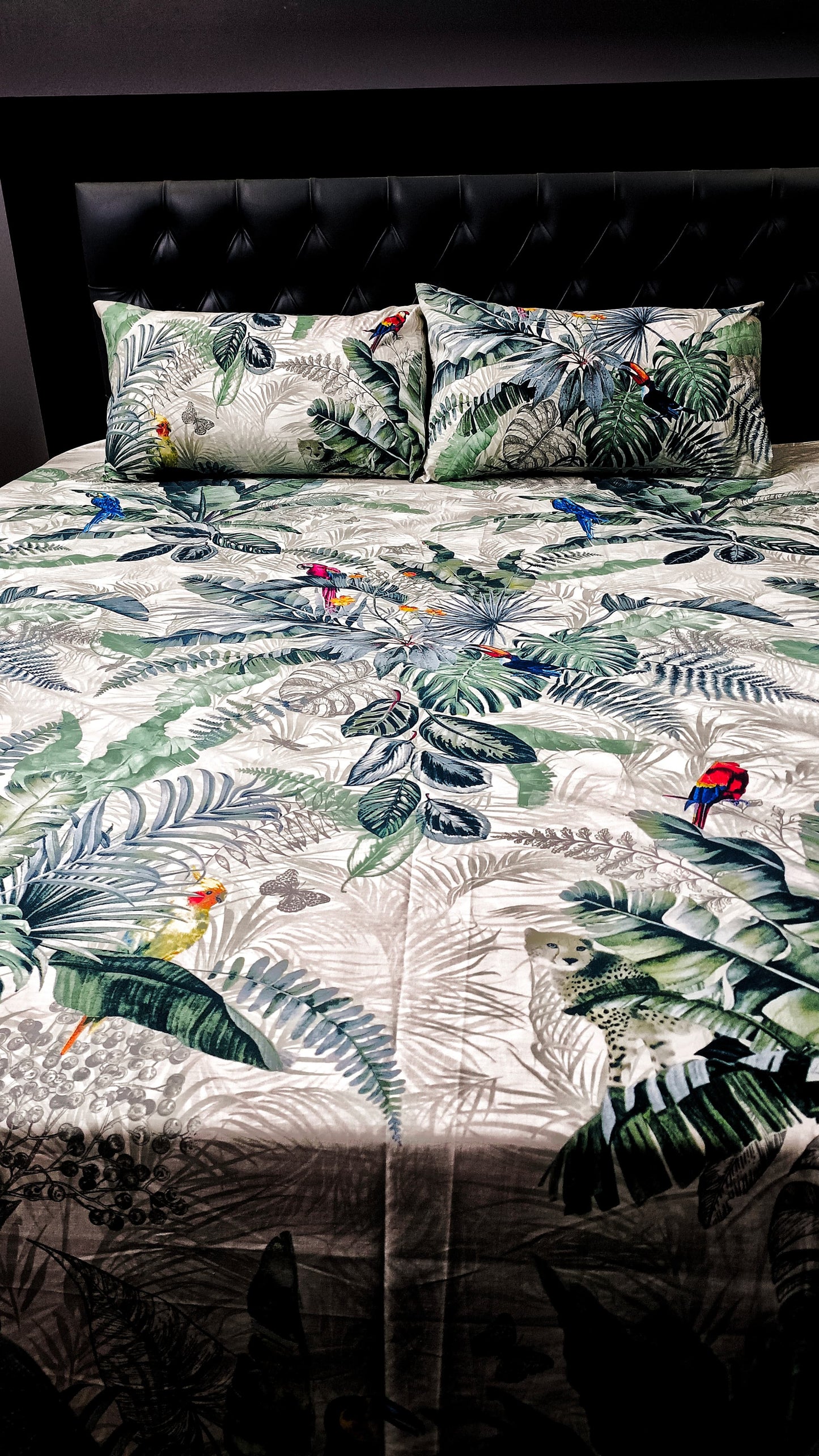 Exotic Bedsheet